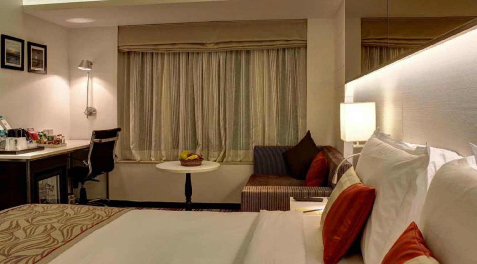 The Sahil Hotel Bombaj Zewnętrze zdjęcie
